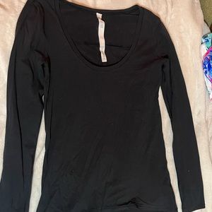 Black Lulu Lemon Longsleeve